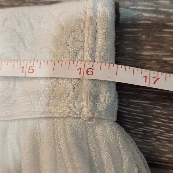 Andi+James white tulle midi skirt - Picture 3 of 6